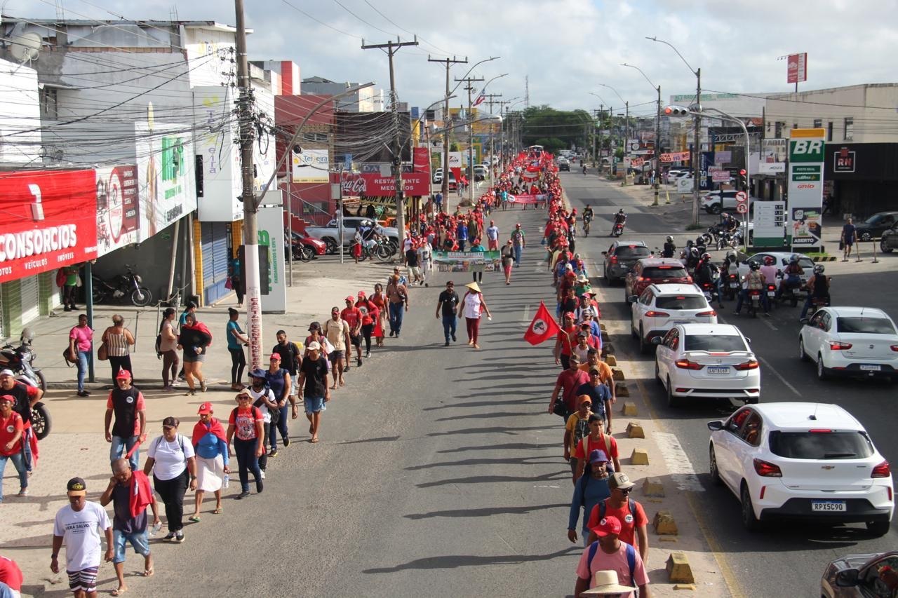 MST inicia marcha em Feira rumo a Salvador por reforma agrária