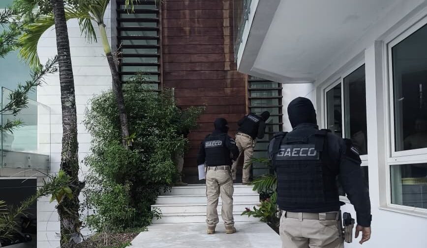 Ex-deputado federal é preso por envolvimento com fuga em massa de detentos em Eunápolis