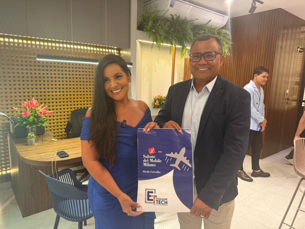 Arquiteta responsável por showroom da EsquadriTECH é premiada com viagem internacional para feira em Milão